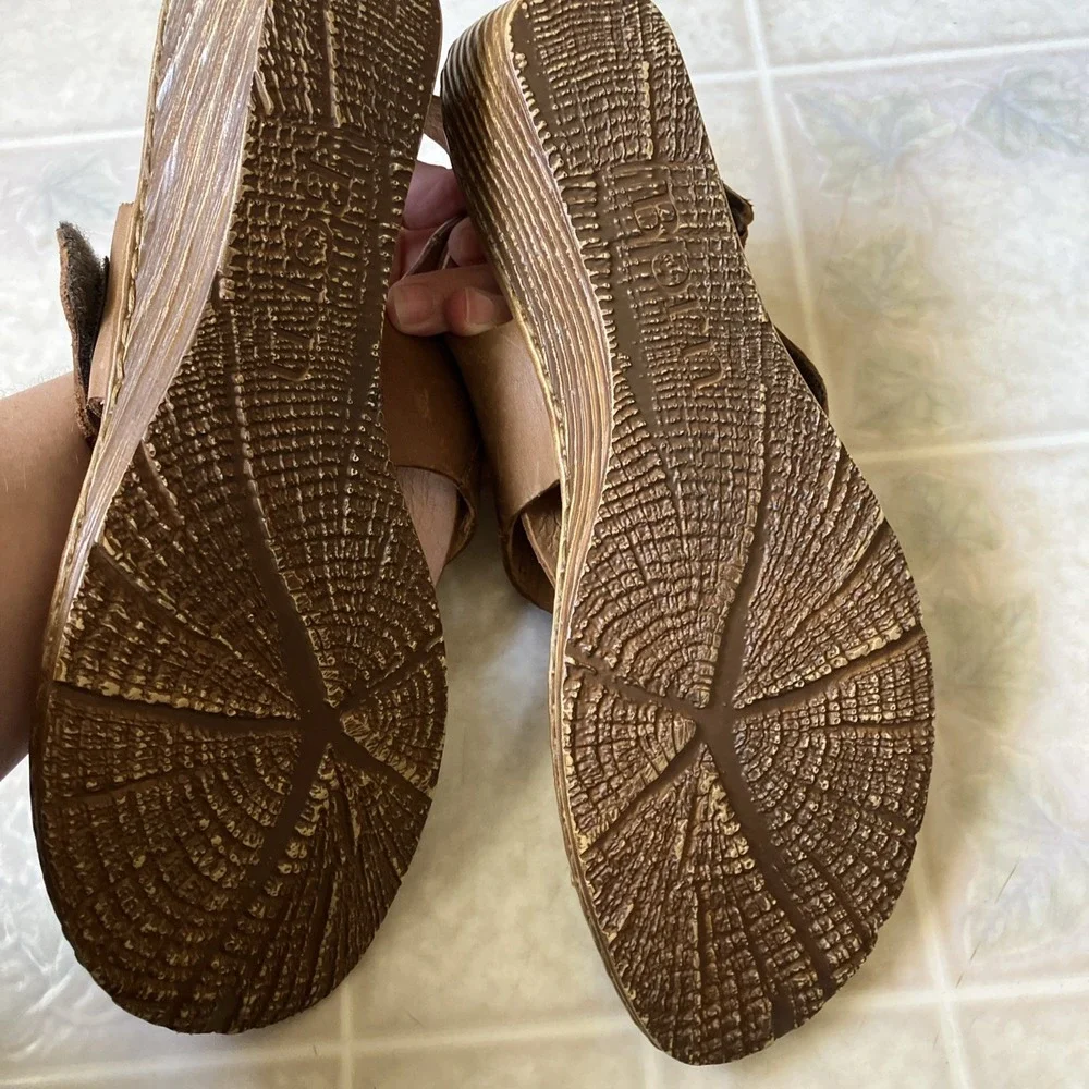 Born Womens Tan Leather Woven T-Strap Wedge Thong Sandals Size 10 M/W D60516‎